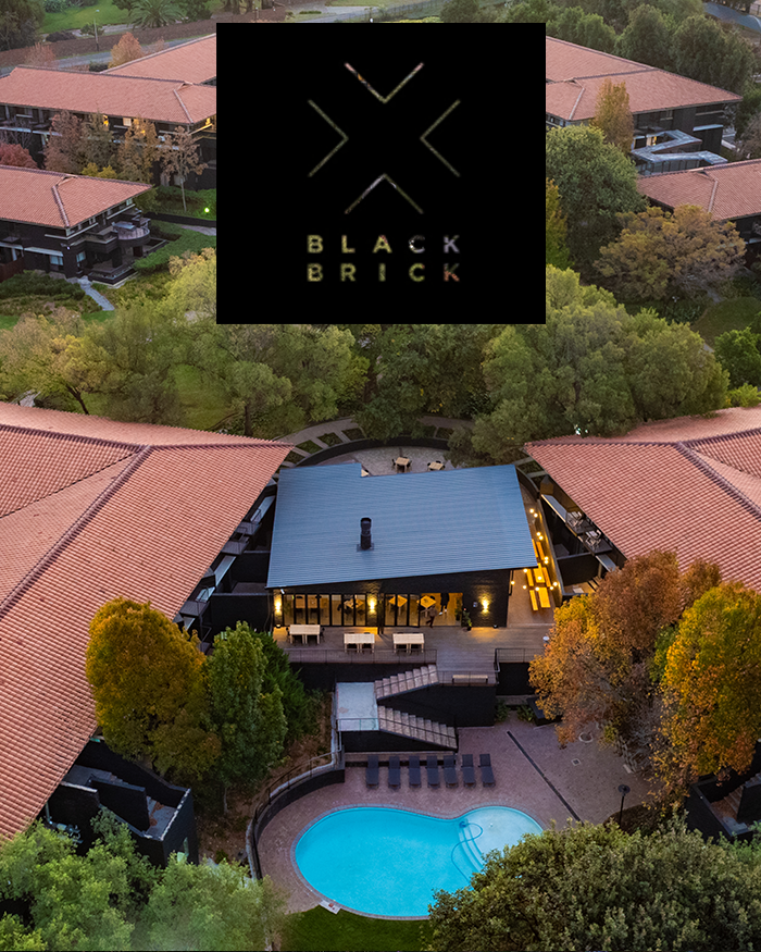 RIVERWOODS PORTRAIT PLUS LOGO